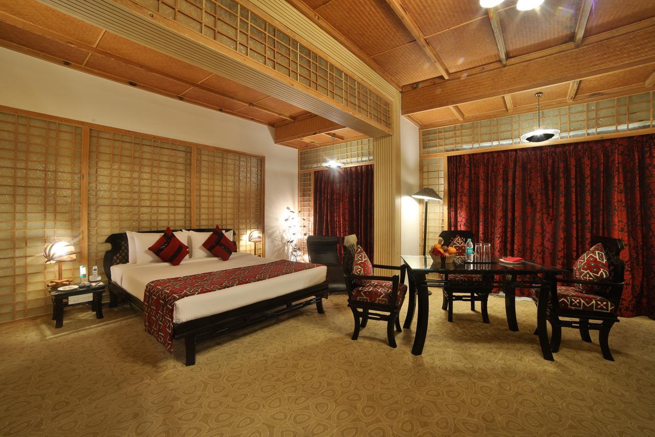Ramoji Film City- Sitara Luxury Hotel Pedda Ambarpet Экстерьер фото