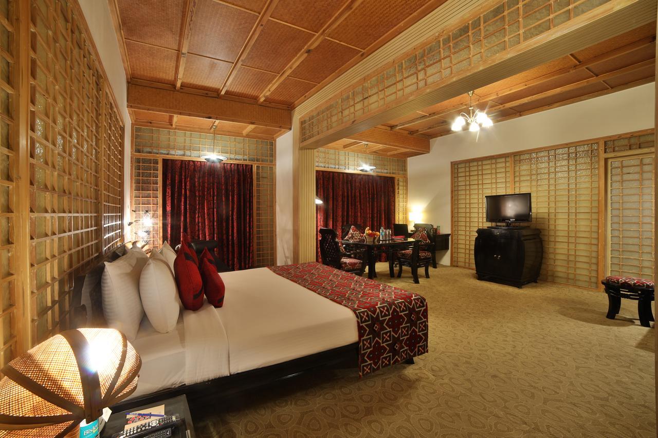 Ramoji Film City- Sitara Luxury Hotel Pedda Ambarpet Экстерьер фото
